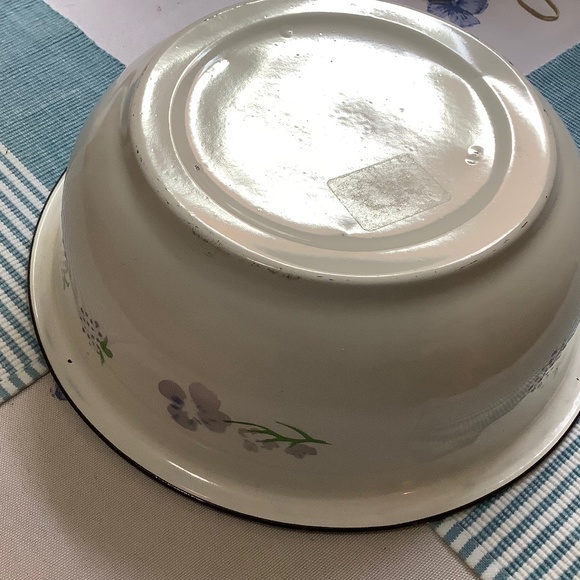 April Cornell Enamel 4L bowl/tub - Picture 3 of 4